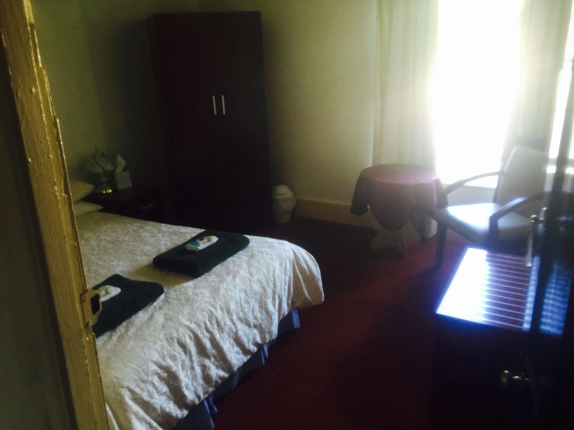 Man O'Ross Hotel Экстерьер фото